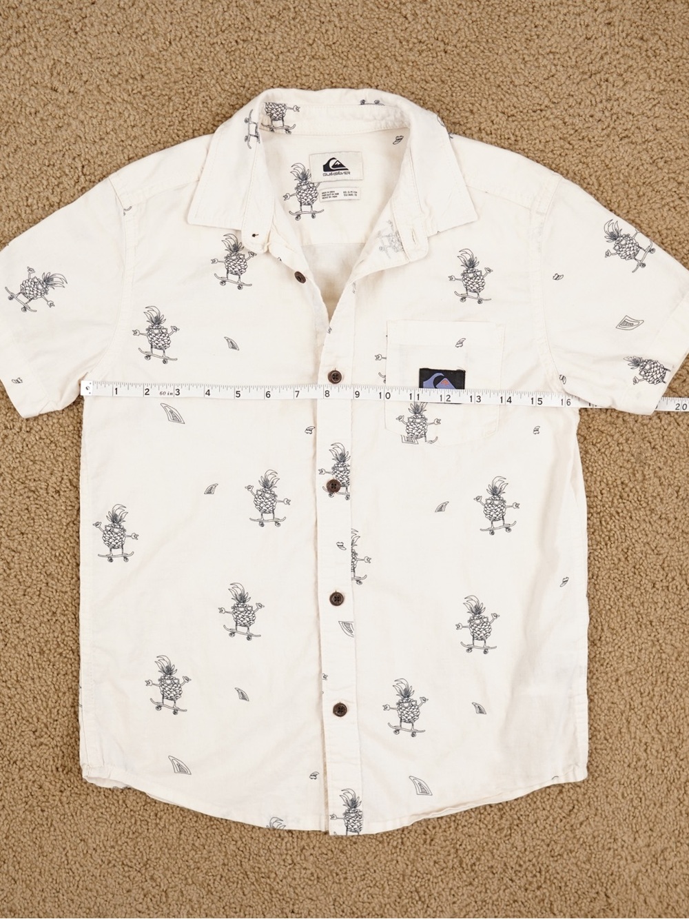 Quiksilver White Short-Sleeve Button-Up Shirt with Surf Print - Picture 3 of 8